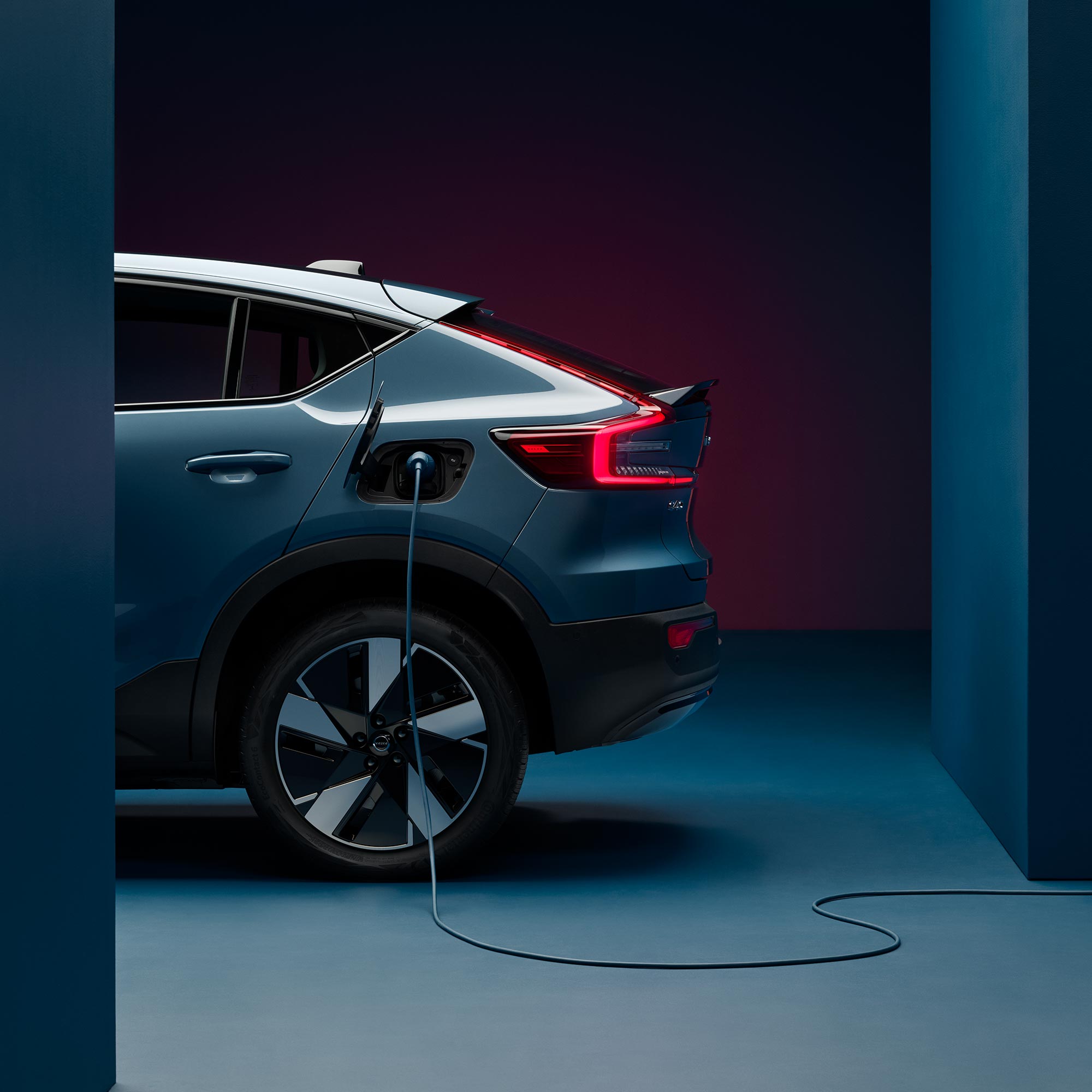 Volvo c40 deals electric price