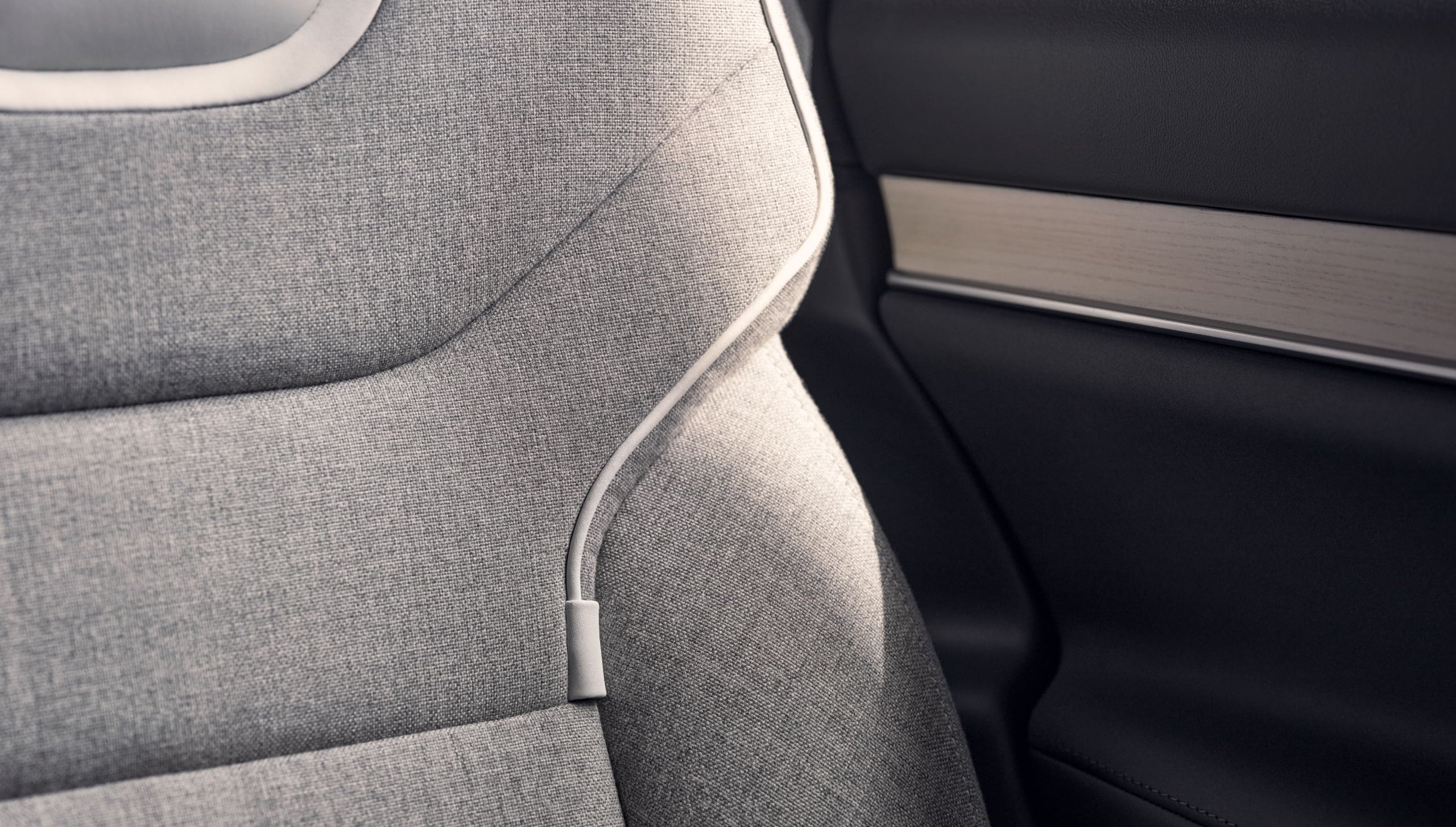 Exclusive wool blend upholstery in the EX90.