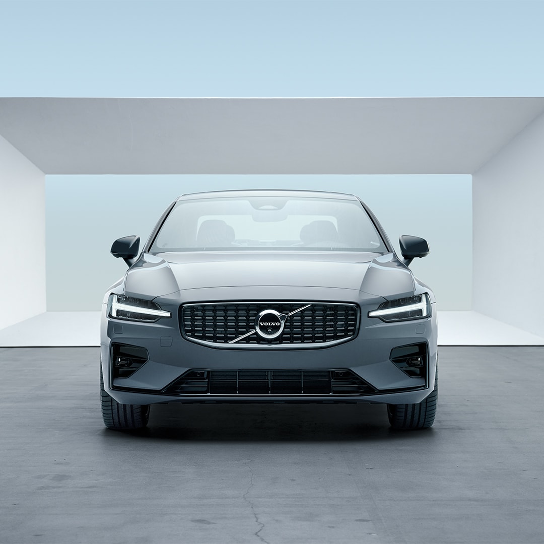 Frontansicht eines Volvo S60 Mild-Hybrid.