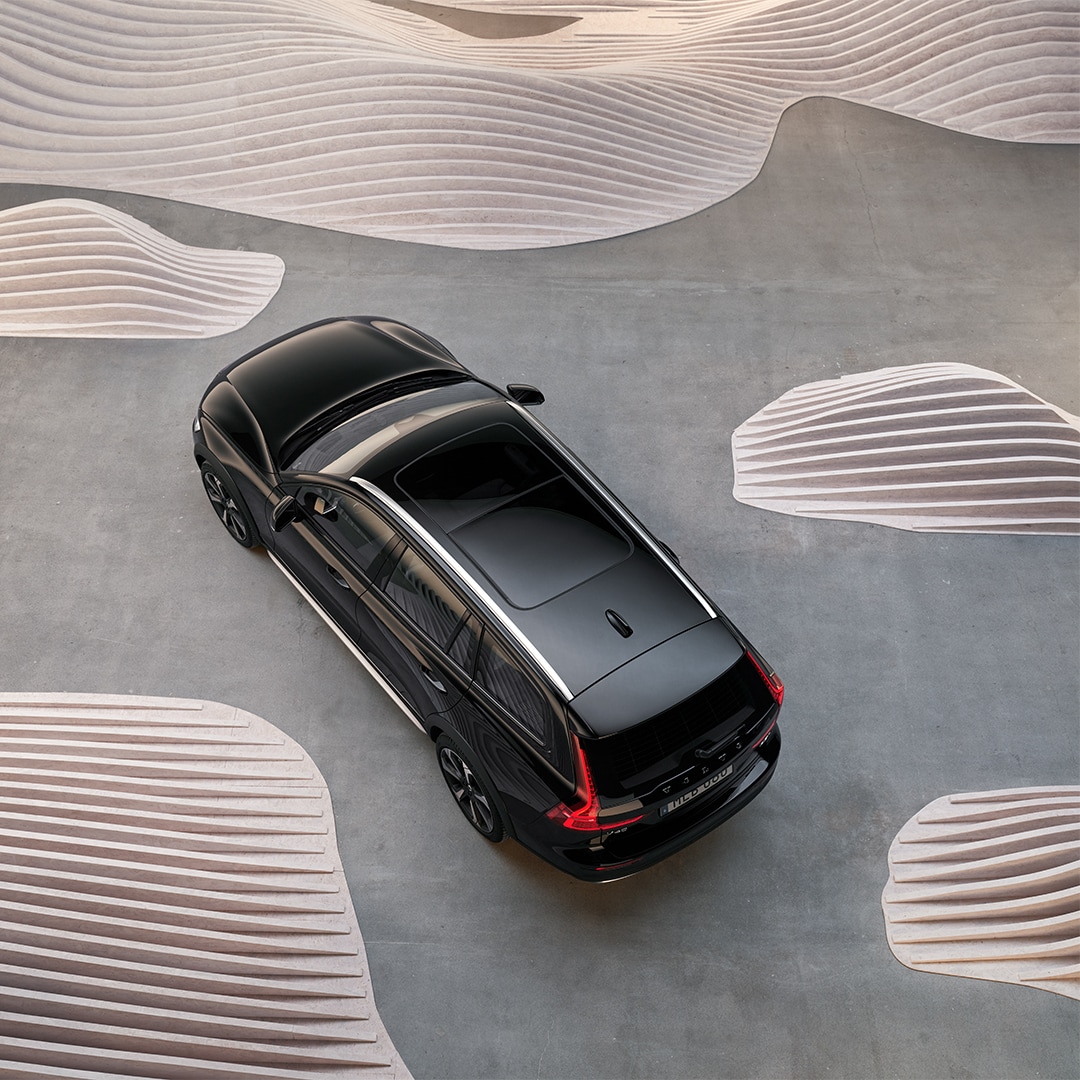 Exterior of the Volvo V60 Cross Country seen from above.