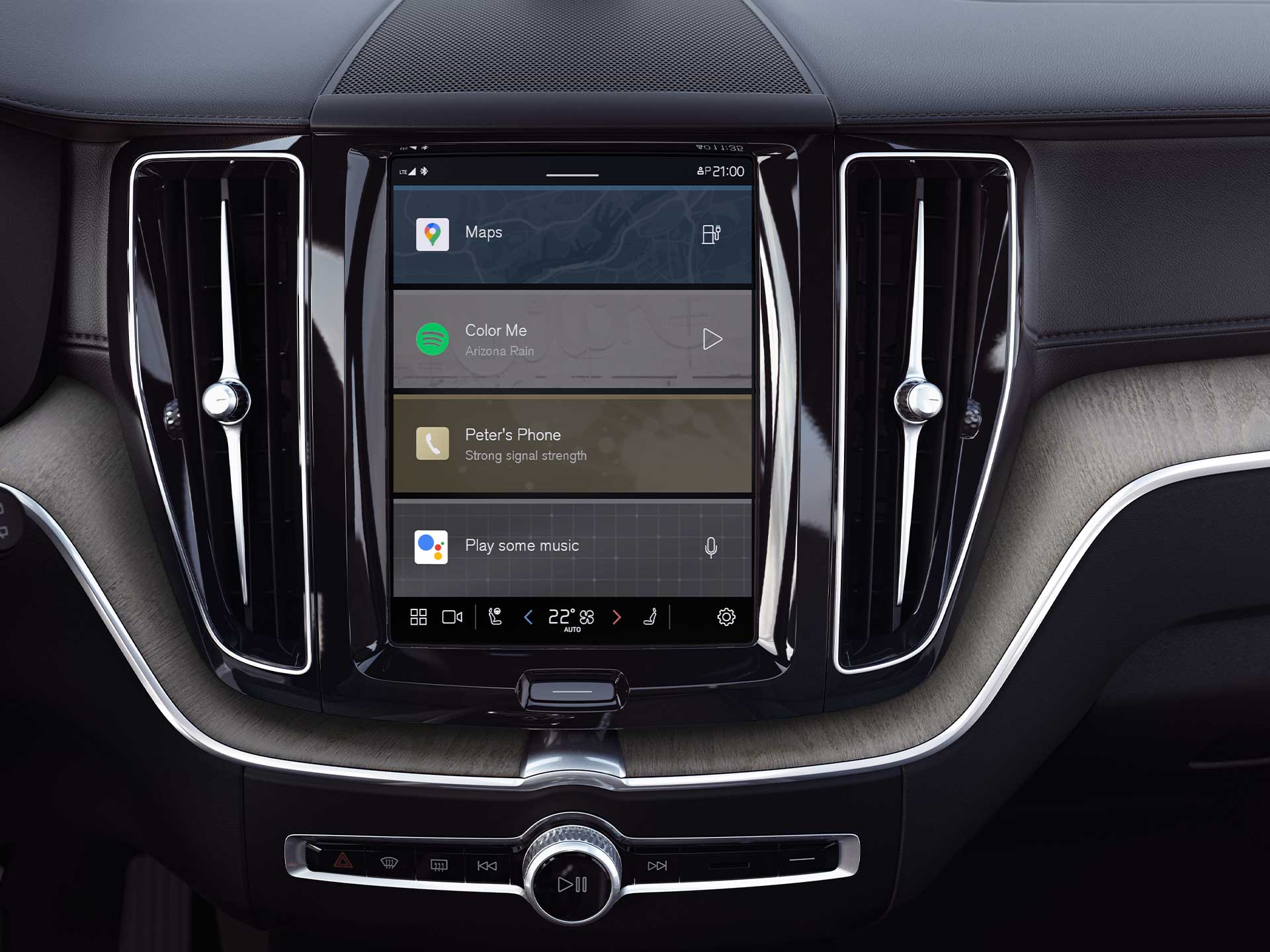 Écran central d'infodivertissement d'une Volvo V60 Recharge hybride rechargeable.