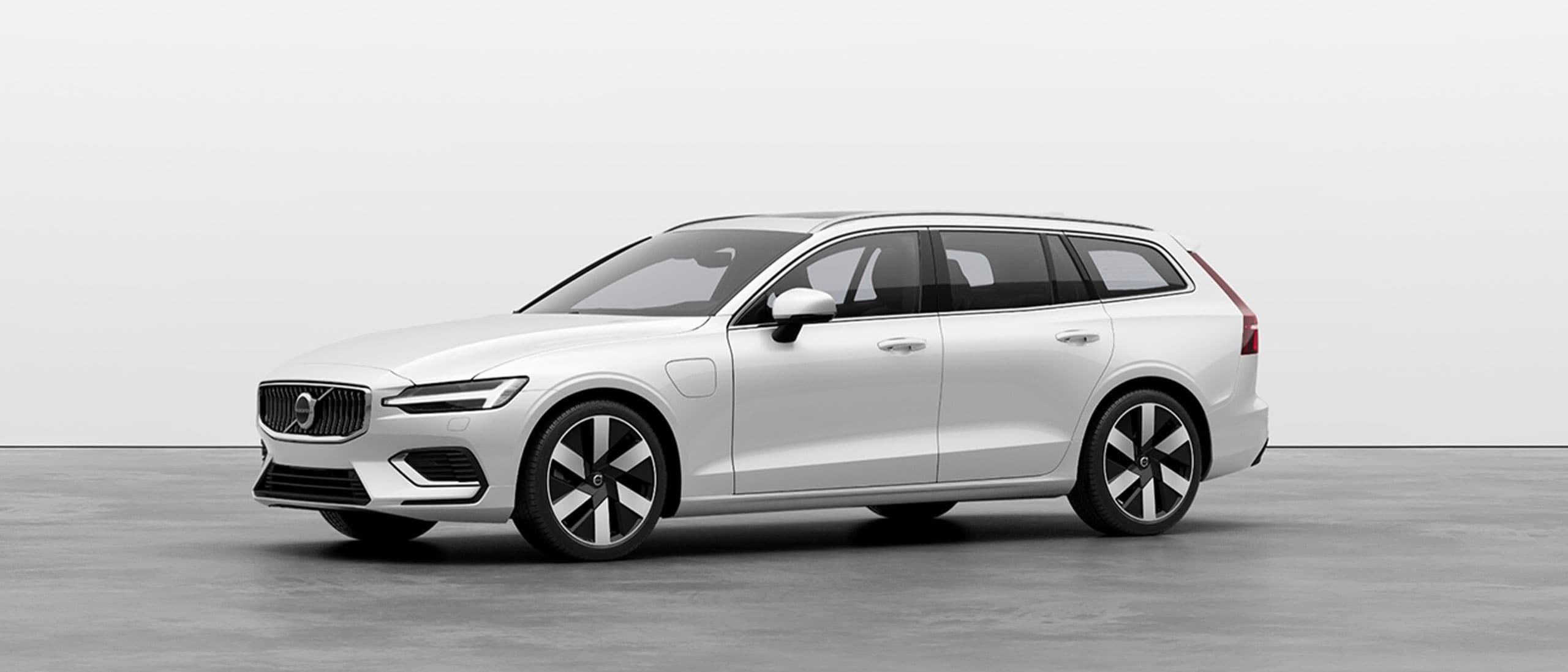 Volvo v60 recharge electric outlet range