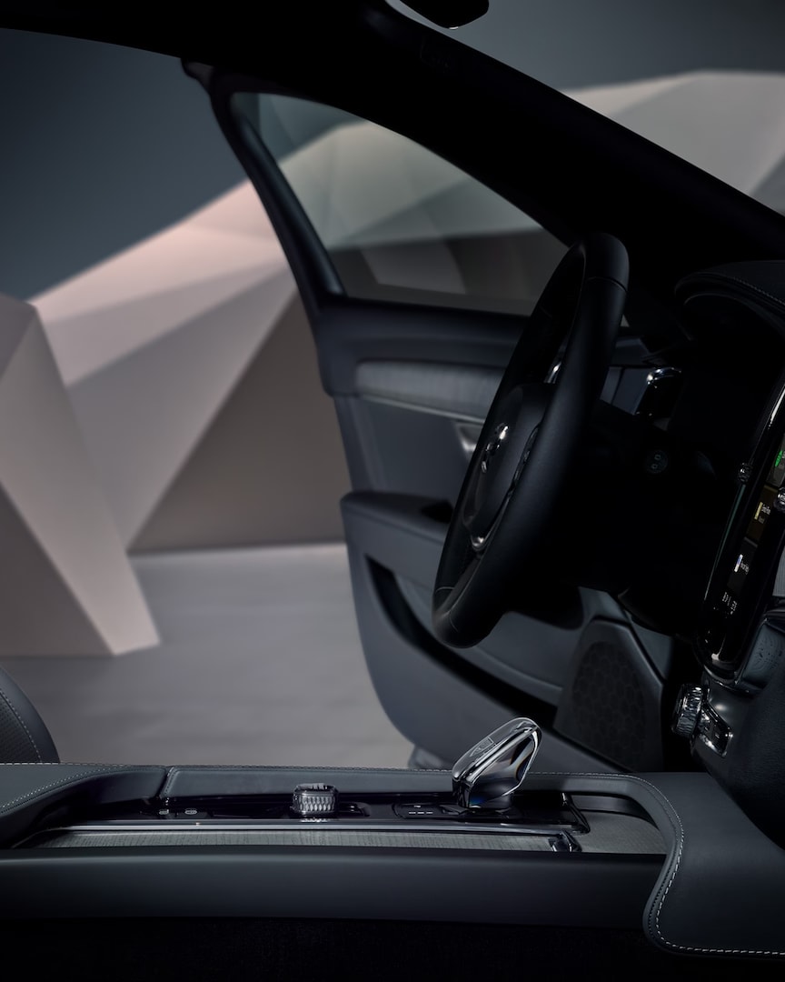 Black front interior design of Volvo V90 Cross Country.