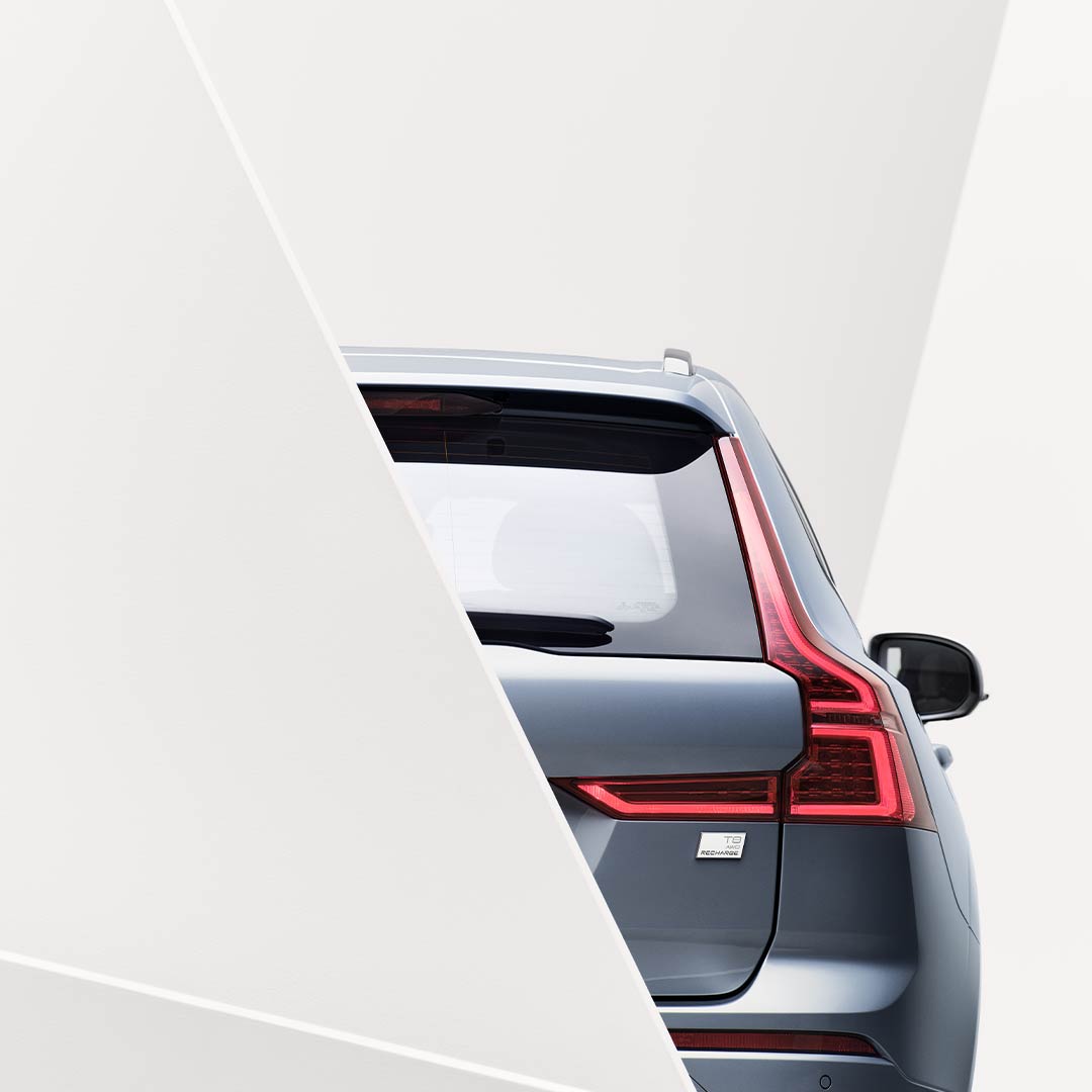 One of the exterior rear lights of a Volvo XC60 Recharge.