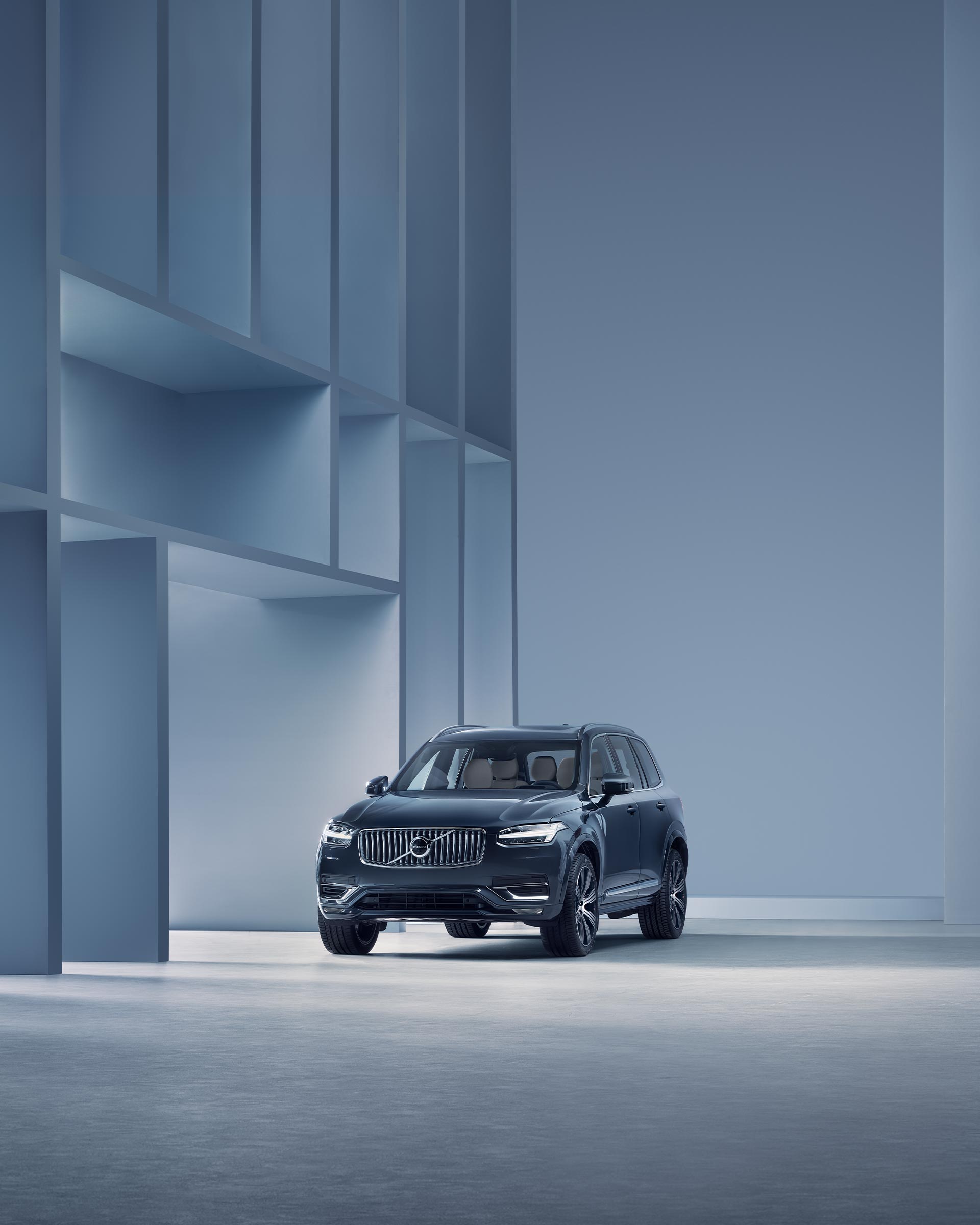 Style and comfort combined in the Volvo XC90 mild hybrid SUV.