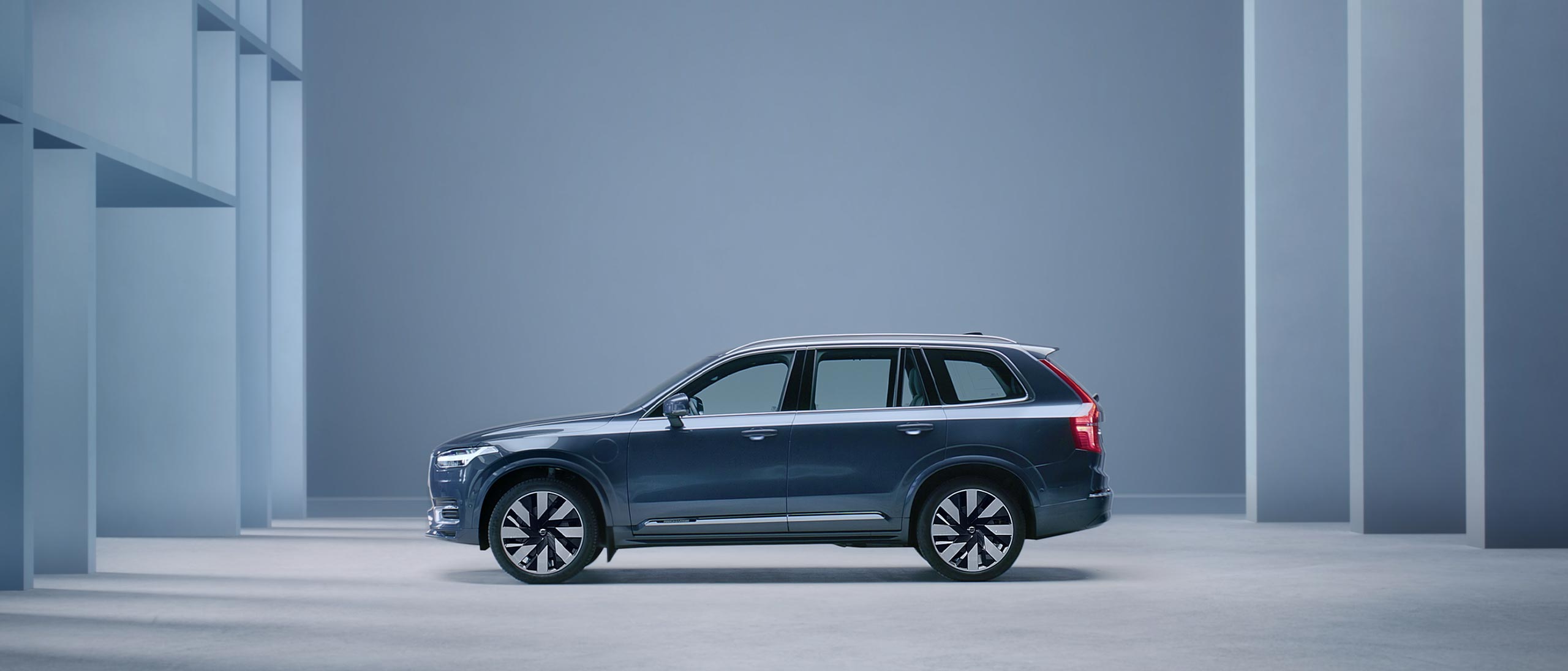 Volvo electric deals gas suv