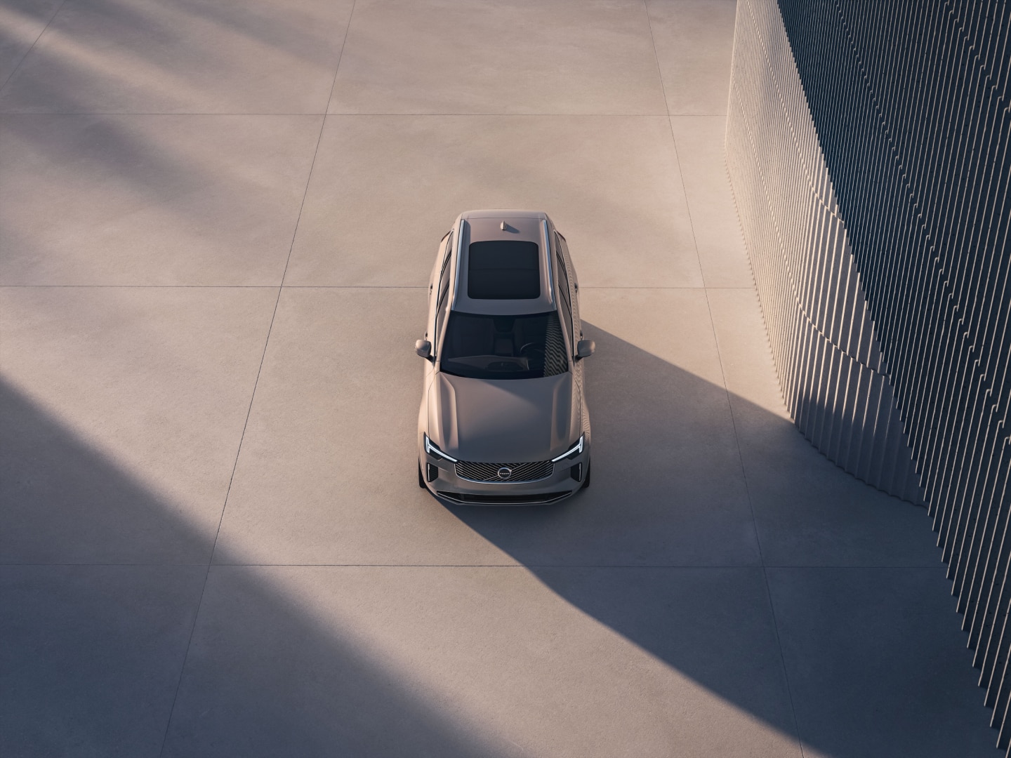 An aerial shot of the front of the XC90 plug-in hybrid SUV.