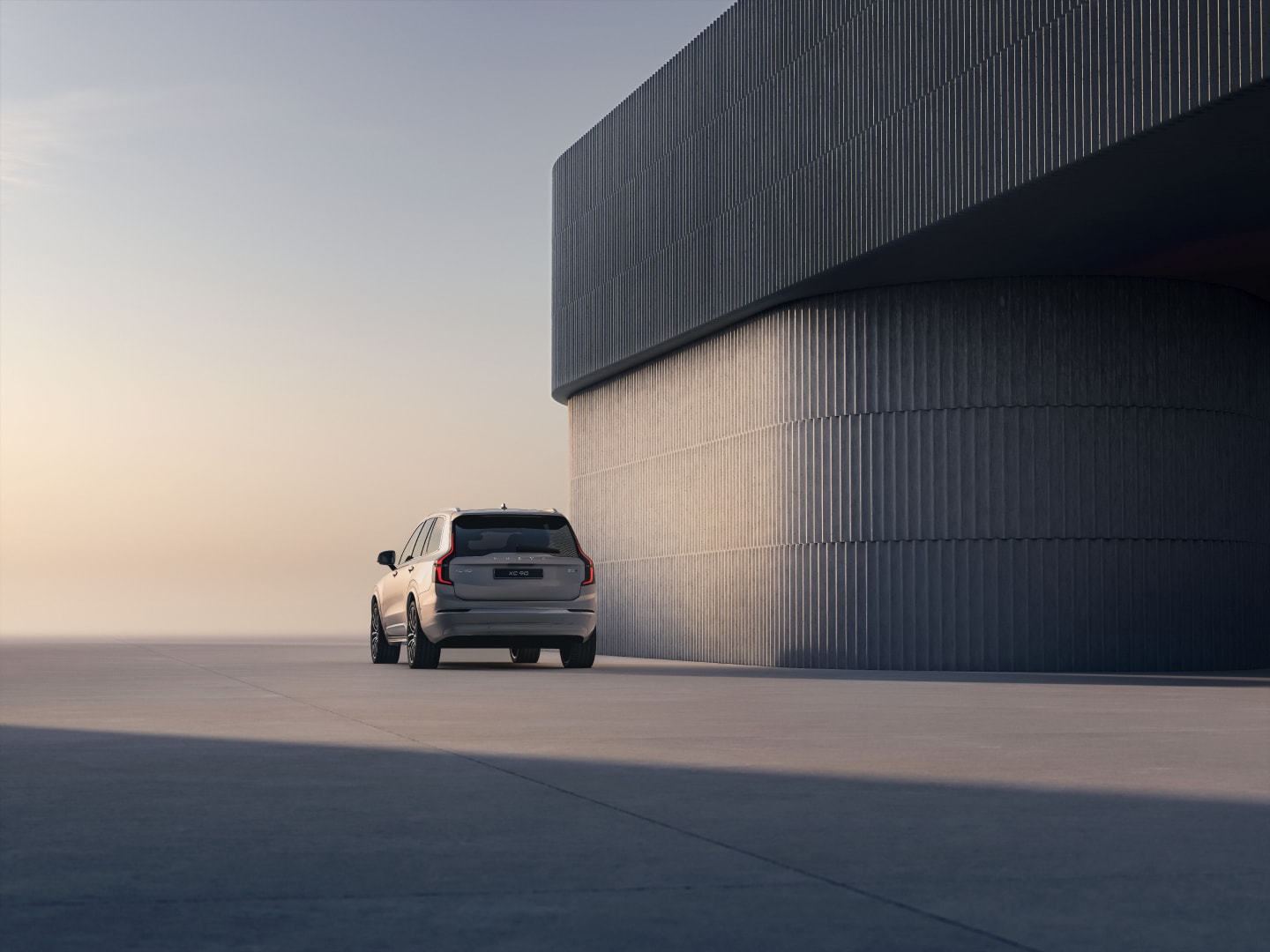 Eine Heckansicht des XC90 7-Sitzer SUV.