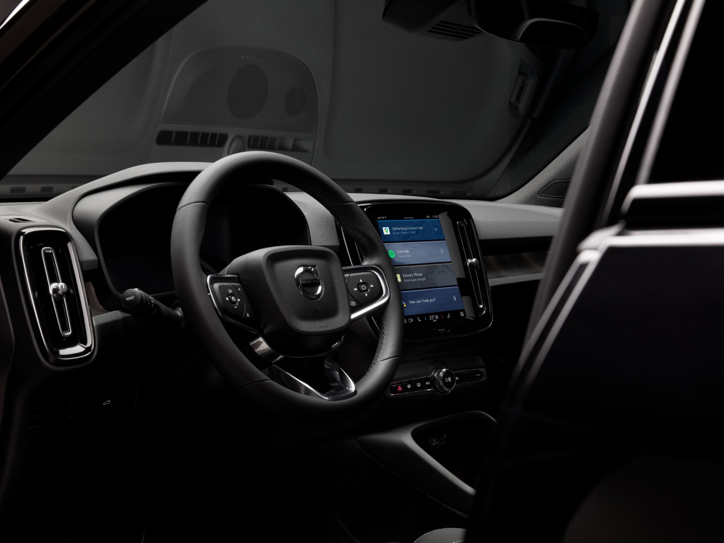 Interior view of the fully electric Volvo EC40 Black Edition.