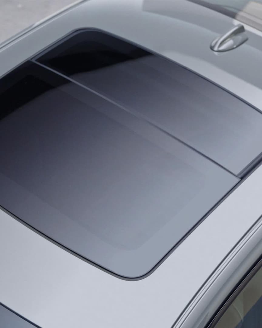 View from above of the Volvo S60 plug-in hybrid’s panoramic roof.