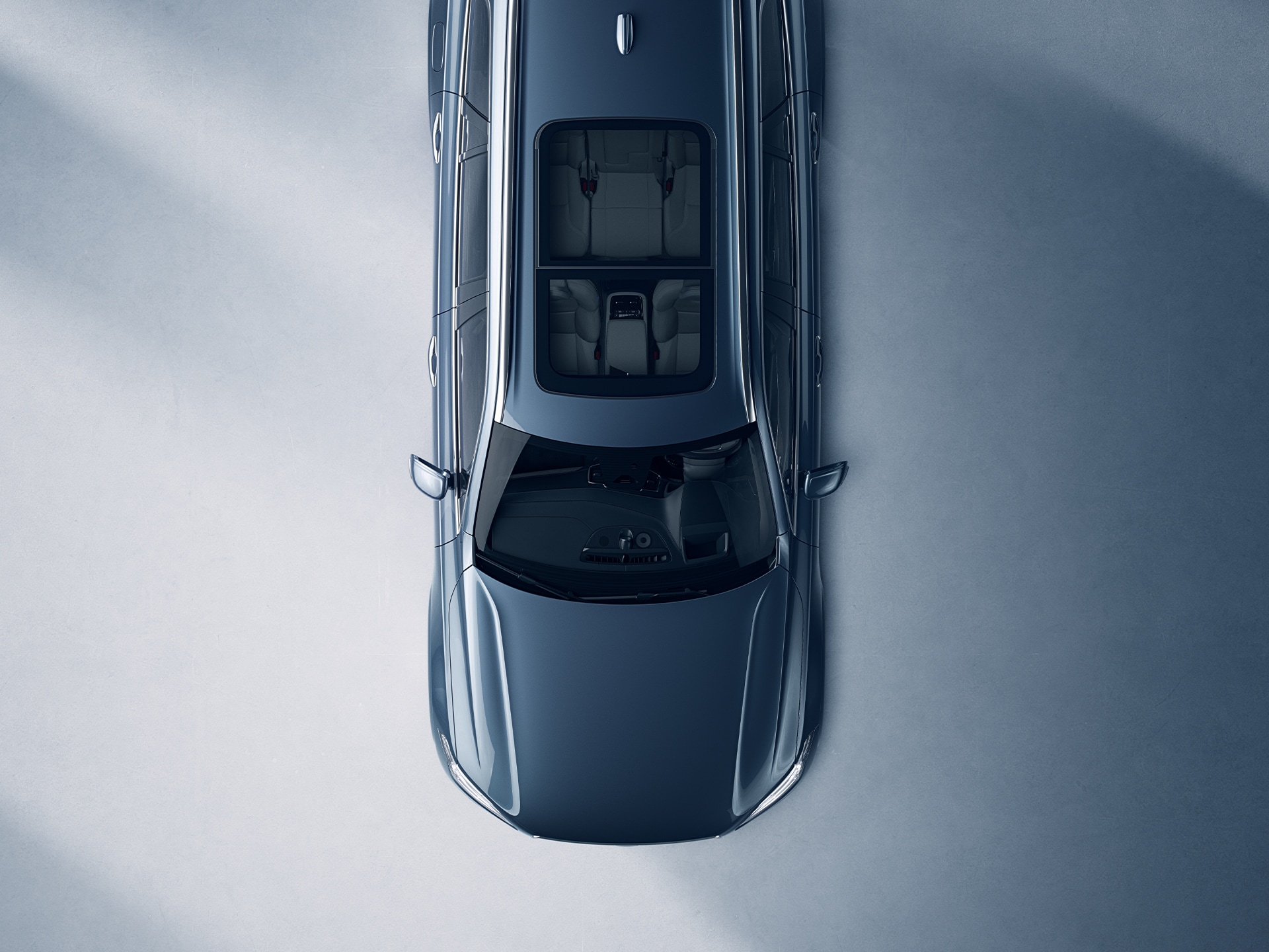 Cửa sổ trời toàn cảnh trên xe SUV Volvo XC90.