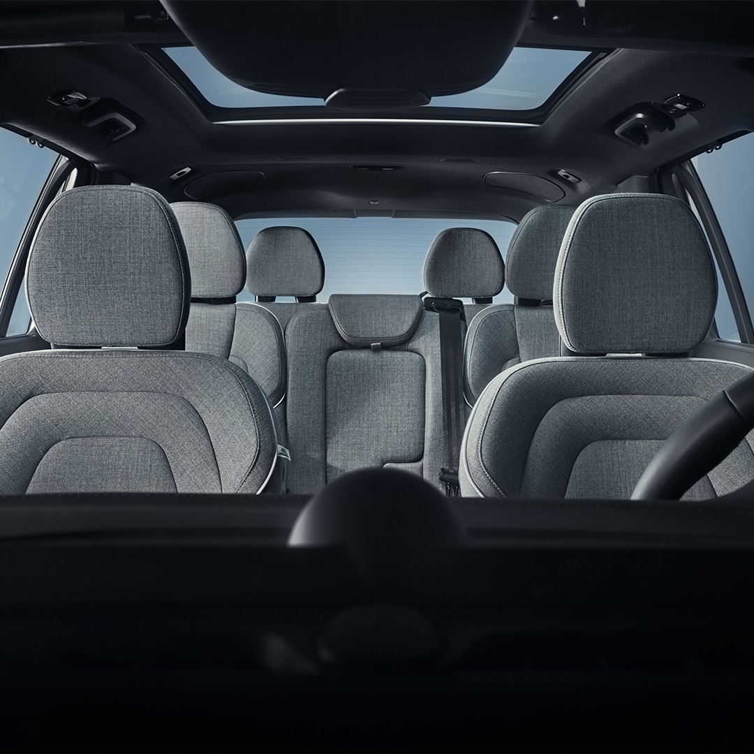 Chi tiết thiết kế nội thất trong xe Volvo XC90 Recharge.