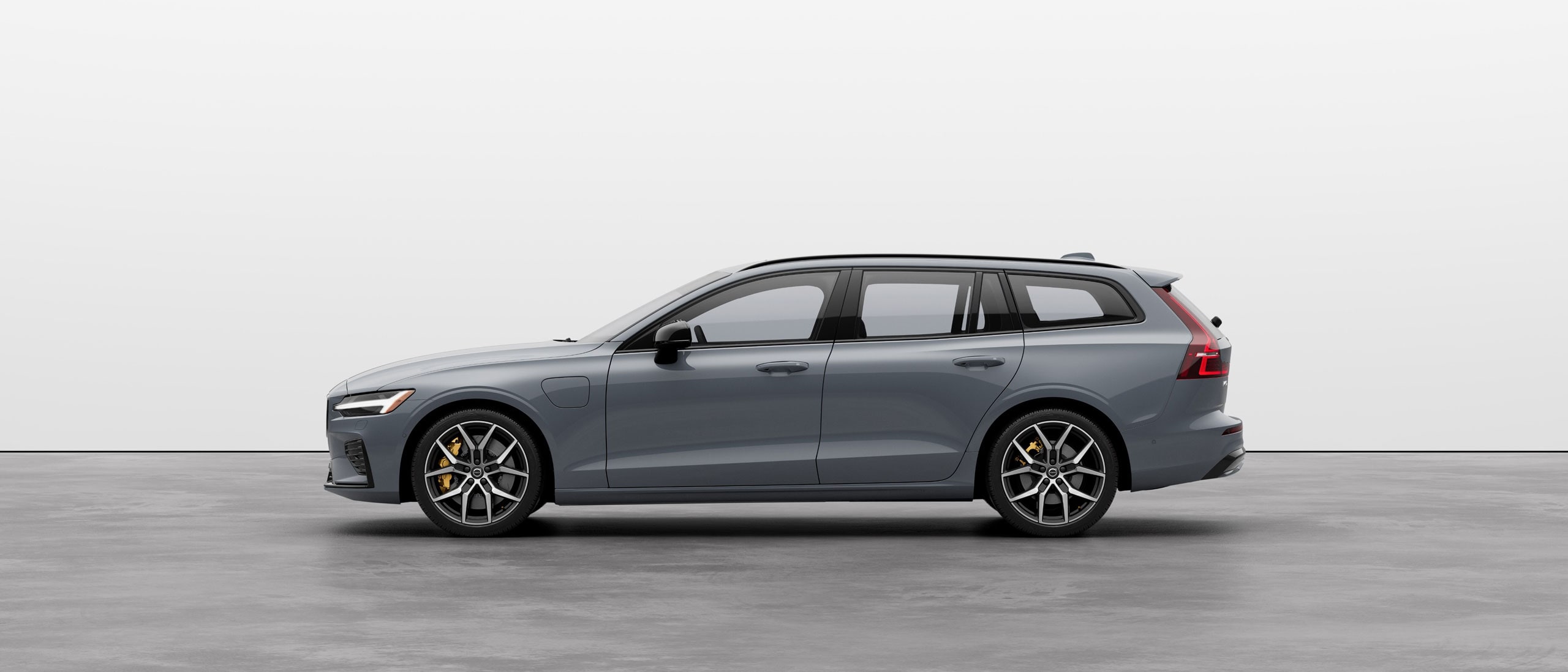 Meet our V60 Recharge plug-in hybrid wagon with Google built-in. Learn more.