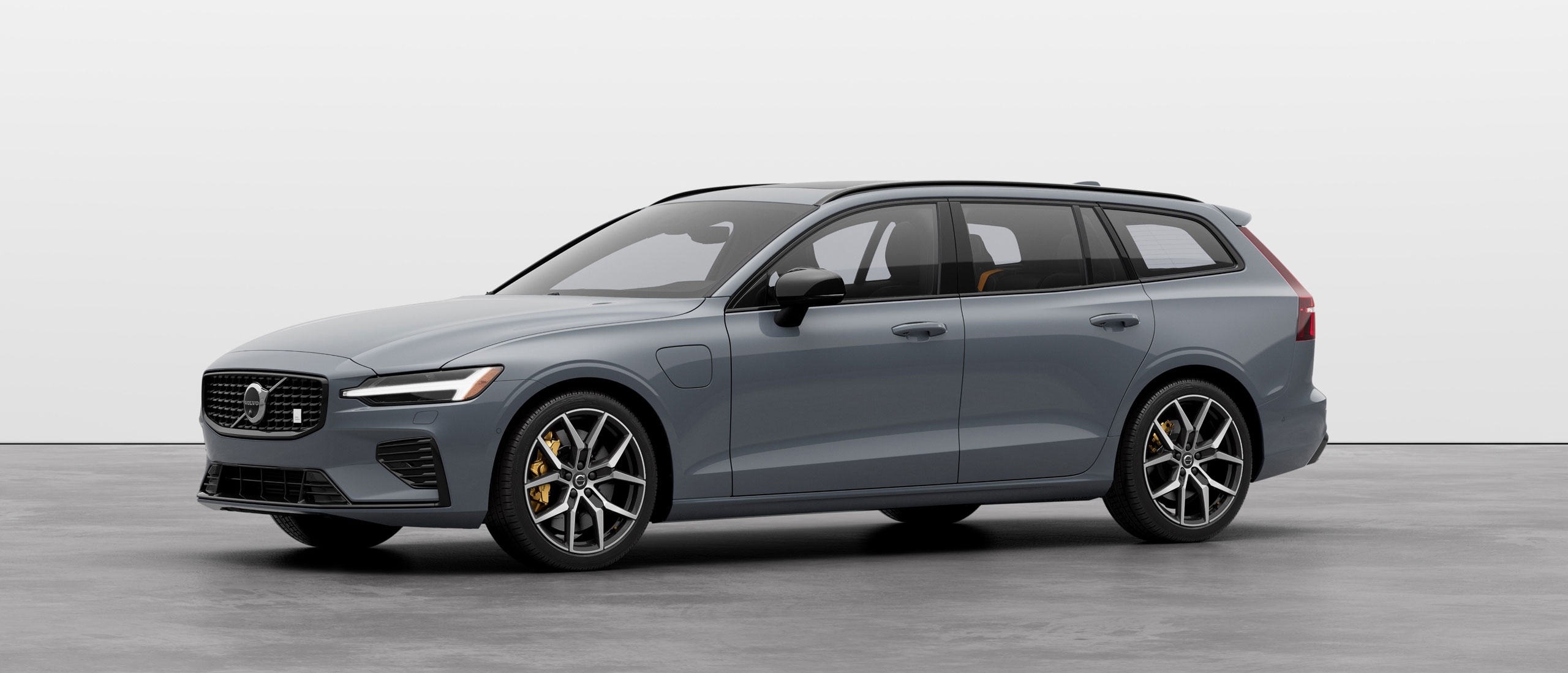 V60 Recharge plug-in hybrid specifications
