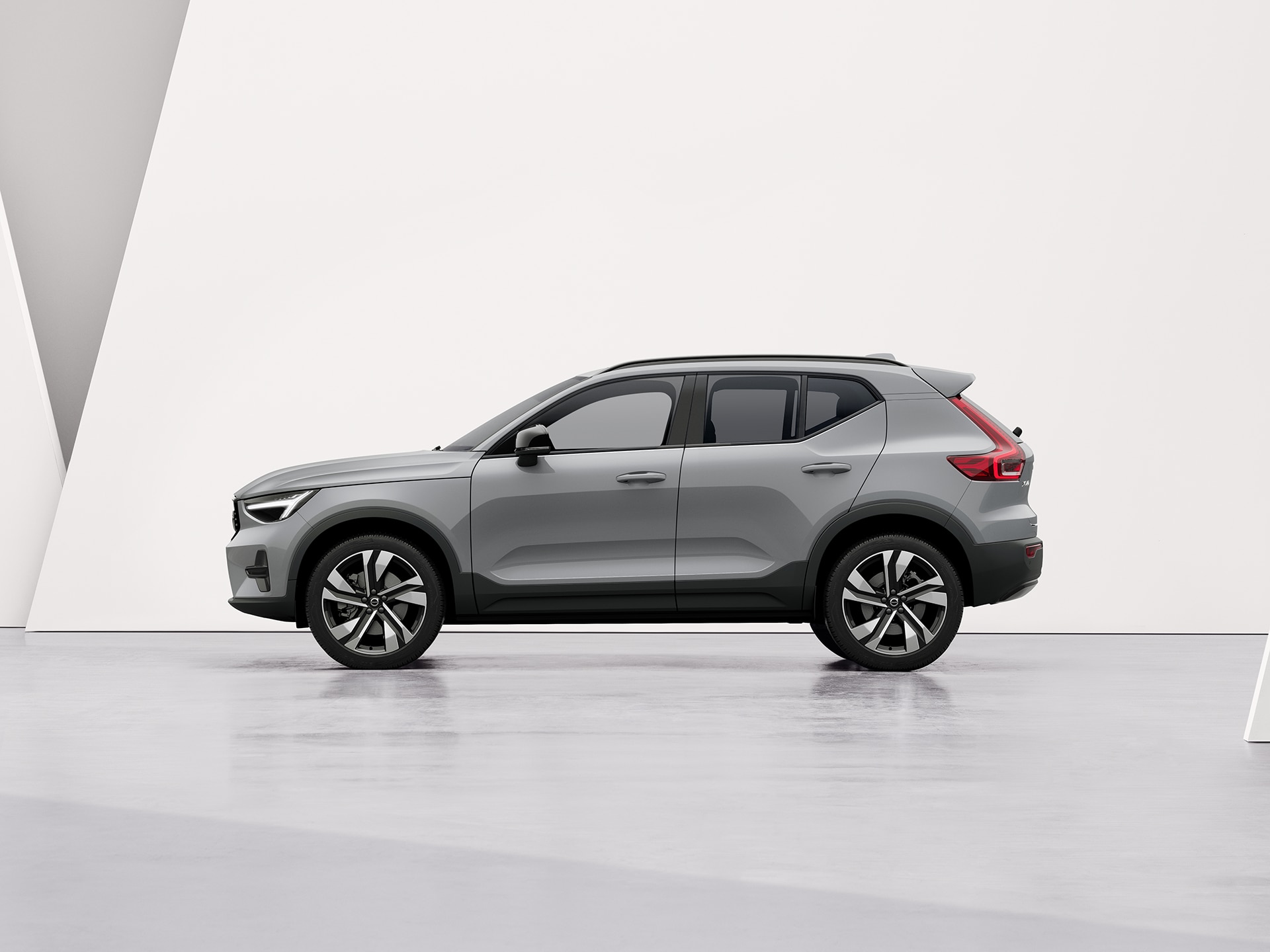 Seitenansicht des Volvo XC40 Business Edition