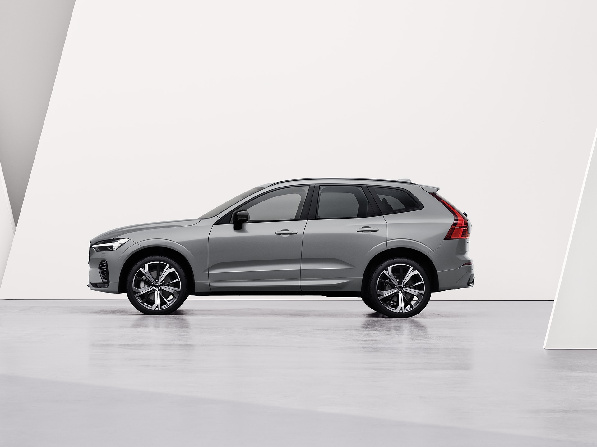 Seitenansicht des Volvo XC60 Business Edition